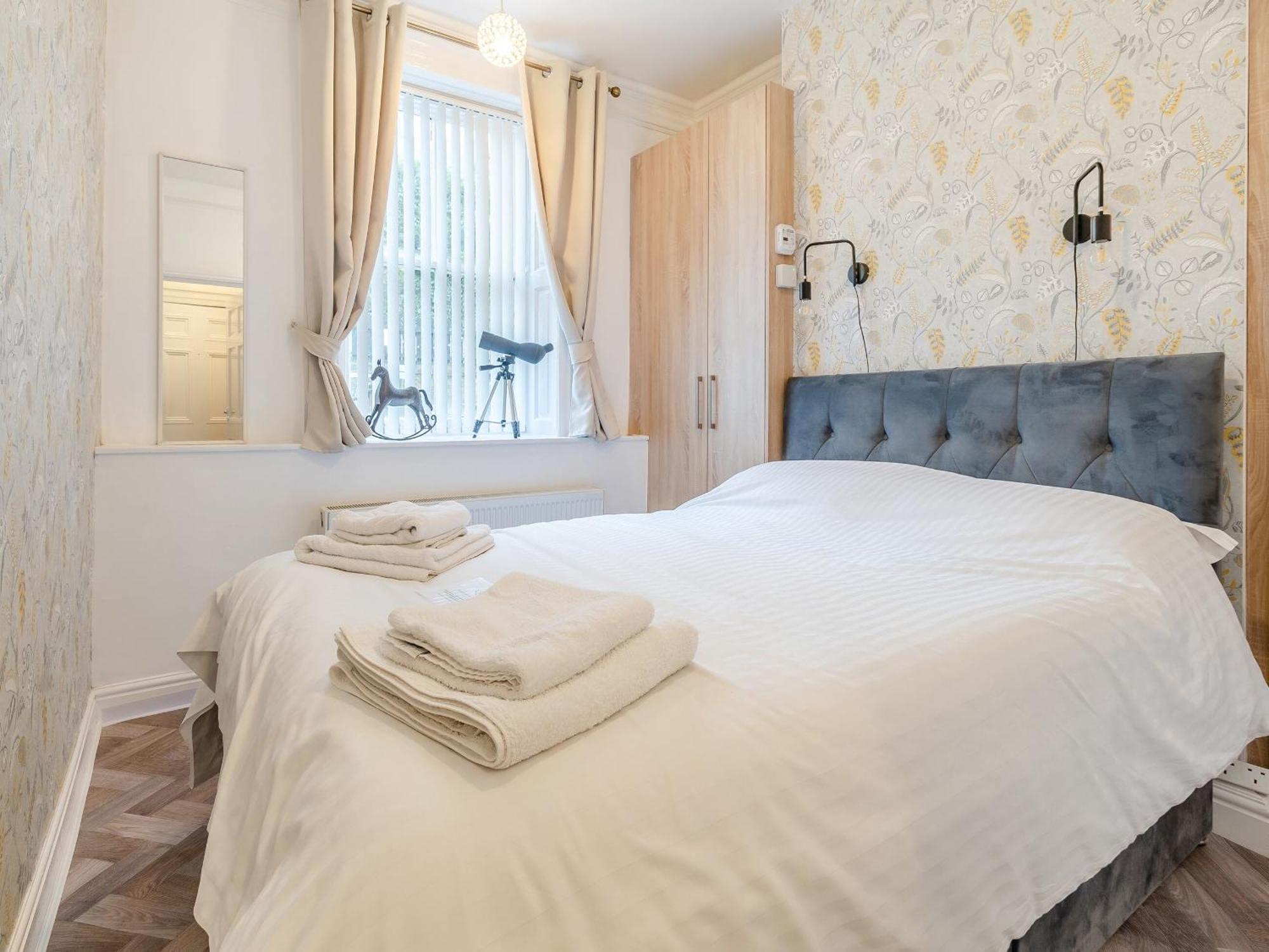 The Hyding Hole Villa Whitby Ngoại thất bức ảnh
